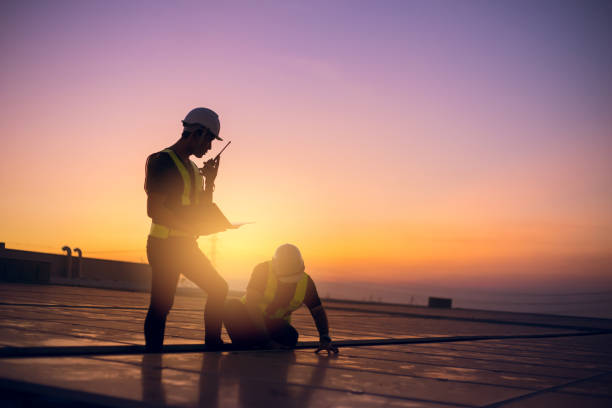 Best Roof Gutter Cleaning  in Oak Ridge North, TX